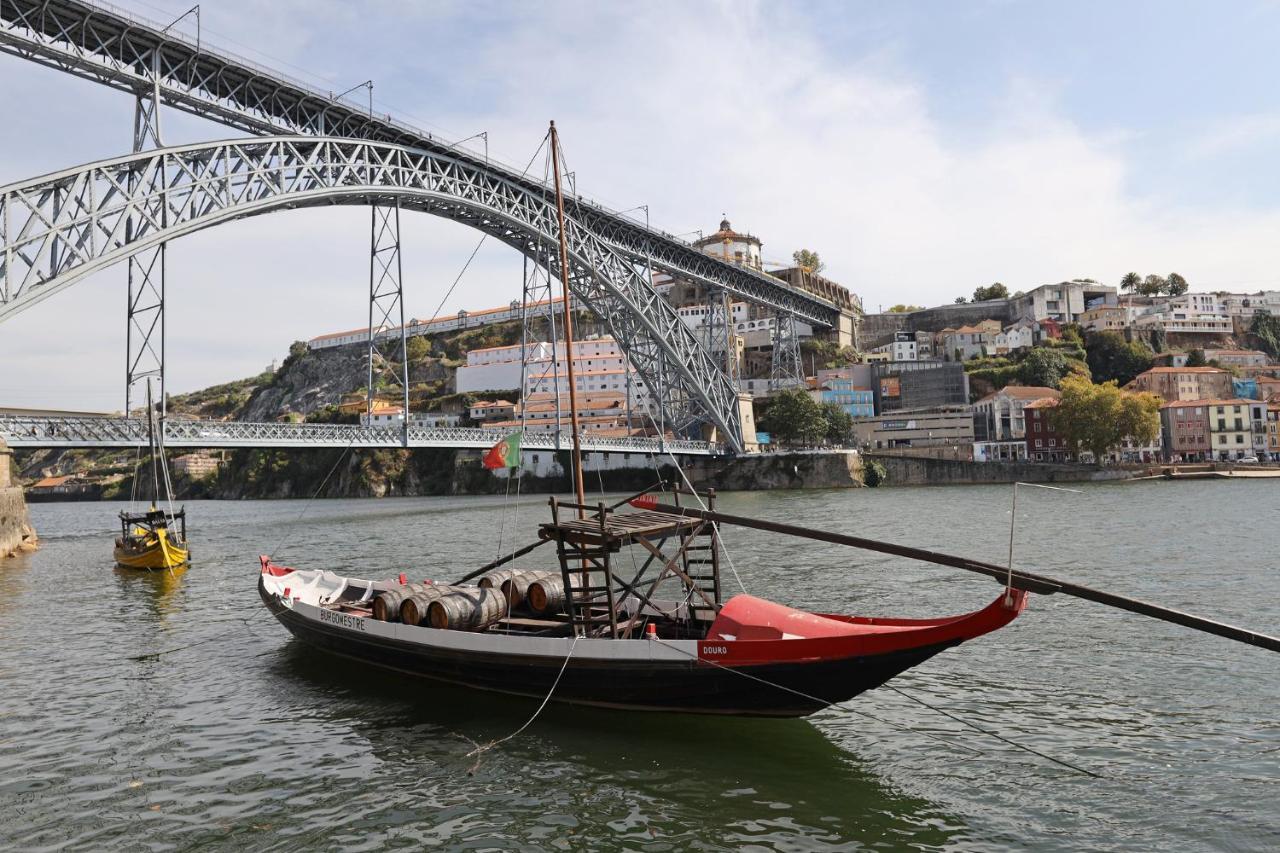 Flh Porto Spacious Apartment With Balcony Exterior photo