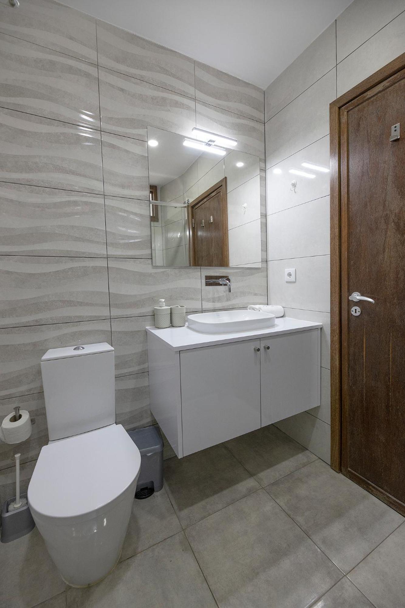 Flh Porto Spacious Apartment With Balcony Exterior photo