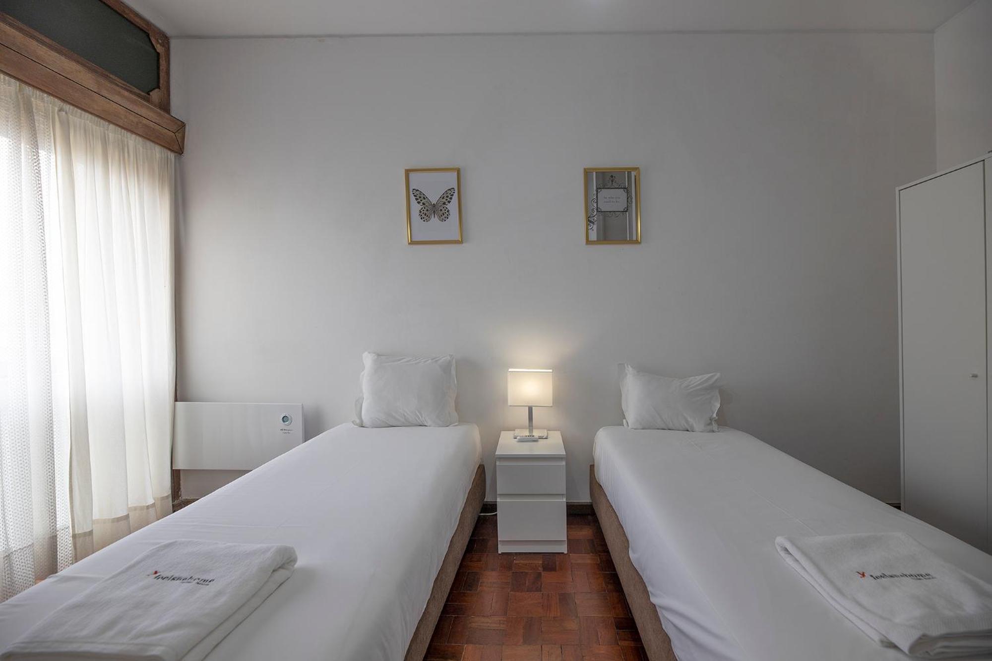 Flh Porto Spacious Apartment With Balcony Exterior photo